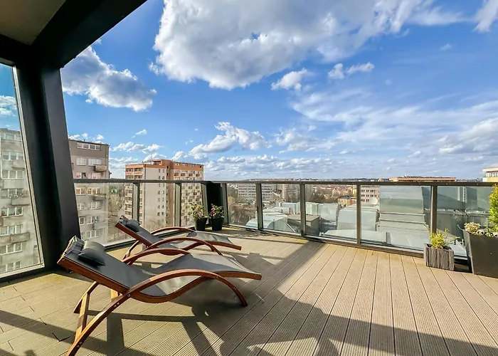 Hanza Tower Apartment No. 701 - Swimming Pool, Jacuzzi, Terrace